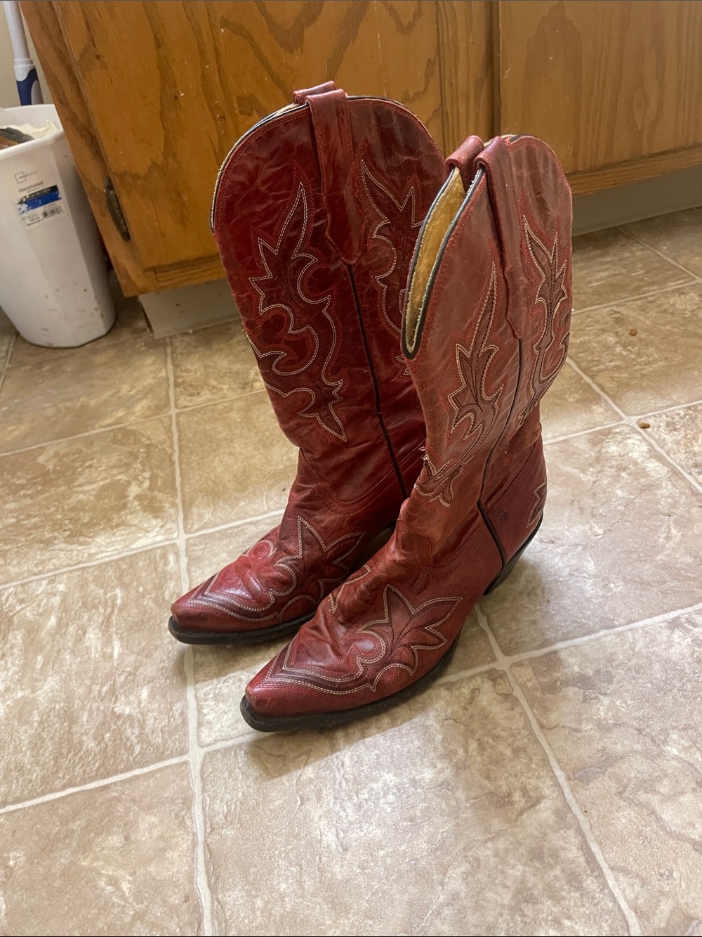Women's Red Embroidered Western Heeled Cowboy Boots